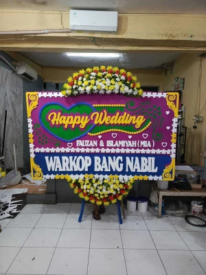 Papan Bunga di Polowijen Blimbing